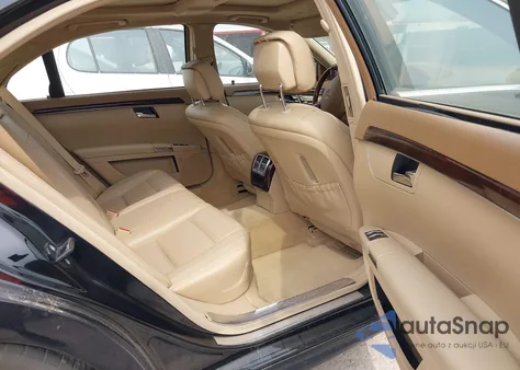 2010 Mercedes-Benz S 550 from USA, damaged, VIN WDDNG7BB5AA349309